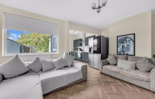 Little Coates Casa | Modern terraced house