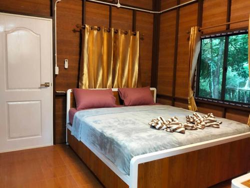 Phanom Casa | Modern Tor Tao camp
