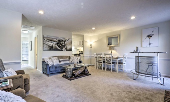 Pinehurst Casa | Modern Townhome with Deck and Golf Course Views!