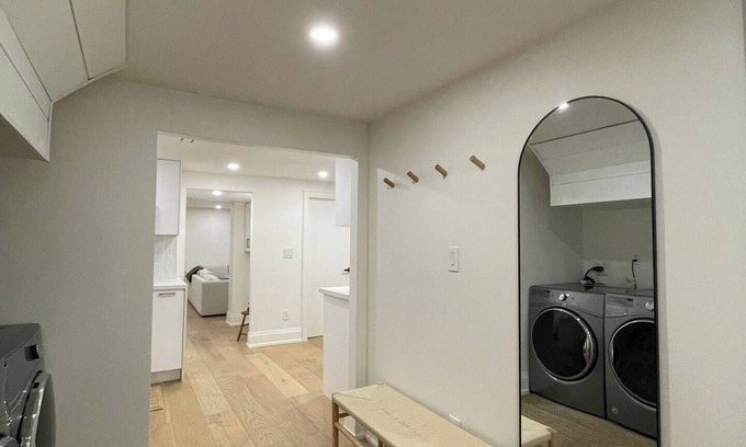 Long Branch Casa | Modern unit close to GO & lake + hot tub fireplace
