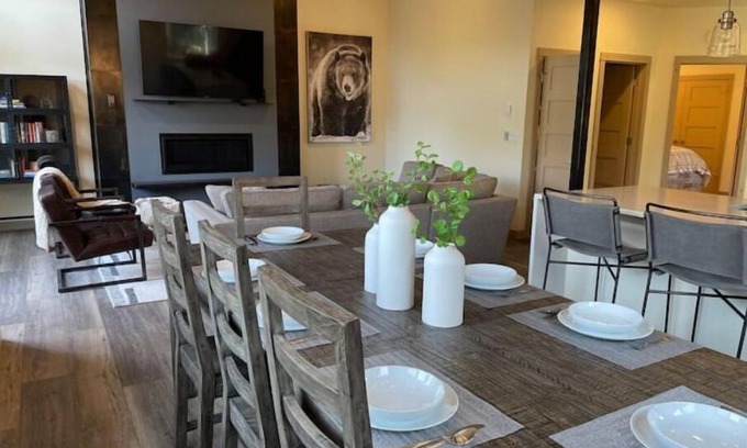 Big Sky Chalet De Esquí | Modern Upper Pines Chalet