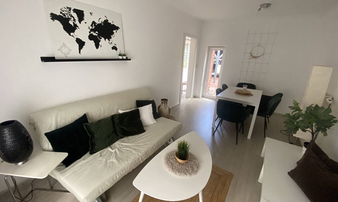 Center Apartamento | Modern vacation apartment "Siebenschläfer" (1 km to the center/ZOB)