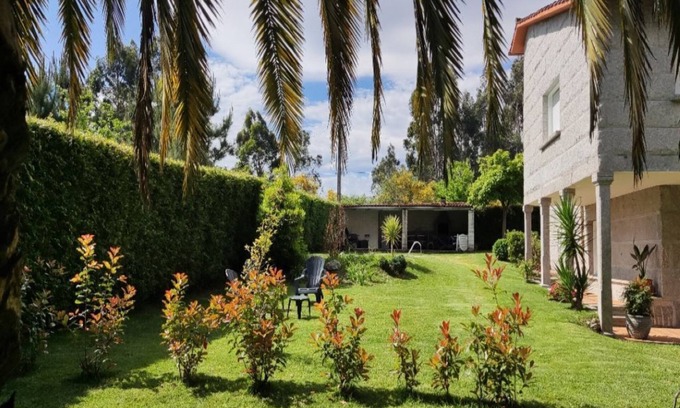 Cerponzons Chalet De Esquí | Chalet moderno en entorno rural con piscina y barbacoa