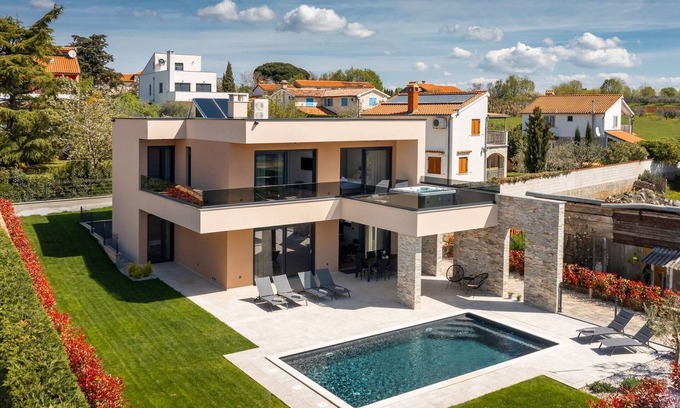 Kastelir-Labinci Villa | Villa Prudensia by Villas Guide
