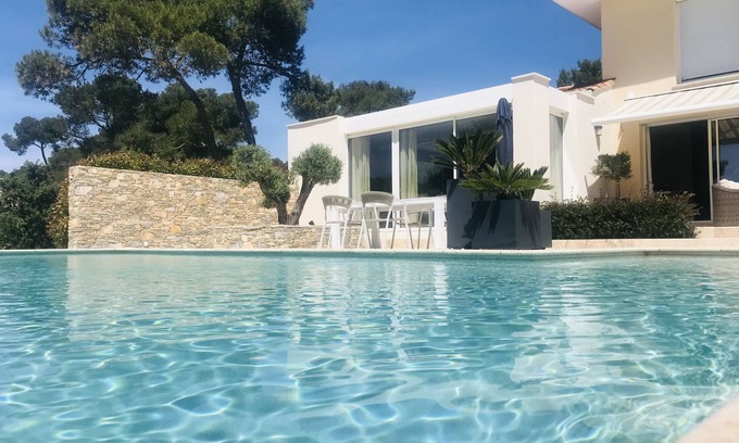 Garrigues Villa | MODERN VILLA, QUIET, ALL COMFORT, PRIVATE POOL