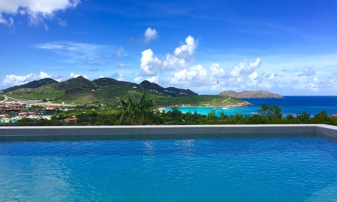 Morne Criquet Villa | Villa moderna suite Acajous ofrece espléndidas vistas!