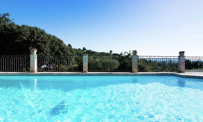 Ledenon Villa | Villa moderna con piscina privada en Lédenon