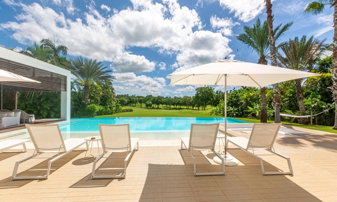 Casa de Campo Complejo | Modern Villa with spectacular Golf Views inside the famous Casa de Campo resort