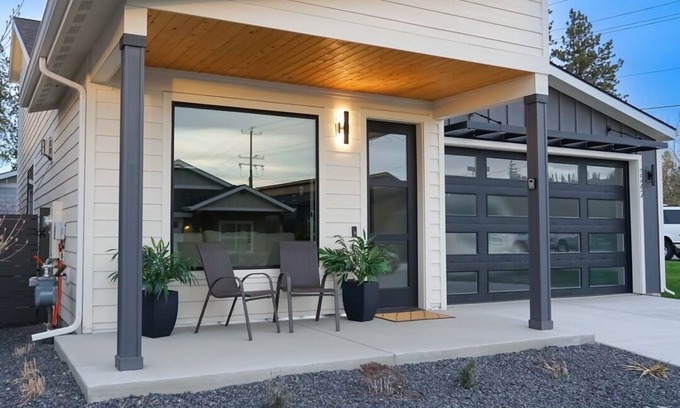 Coeur d'Alene Casa | Modern, well-stocked Home in Gated Community Ready for all your Vacation needs!