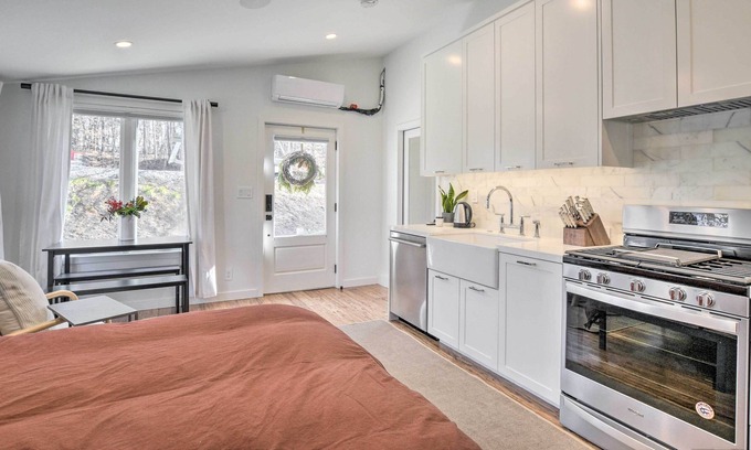 Columbus Apartamento | Modern Wellness Retreat on 5-Acre Micro Farm!