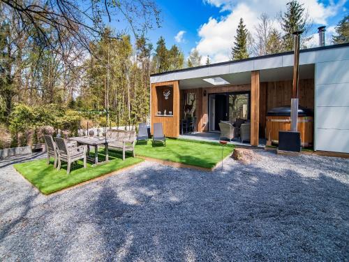 Biron Chalet De Esquí | Modern Wellness Stay, Érezée