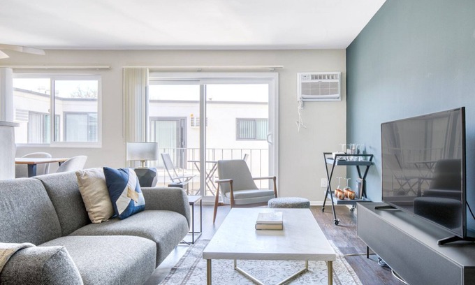 Westwood Apartamento | Modern Westwood 1BR w/Rooftop, near Westwood Village by Blueground