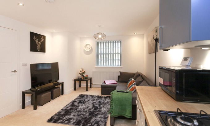 Worksop Apartamento | *Modern*Wifi*Smart*Parking*