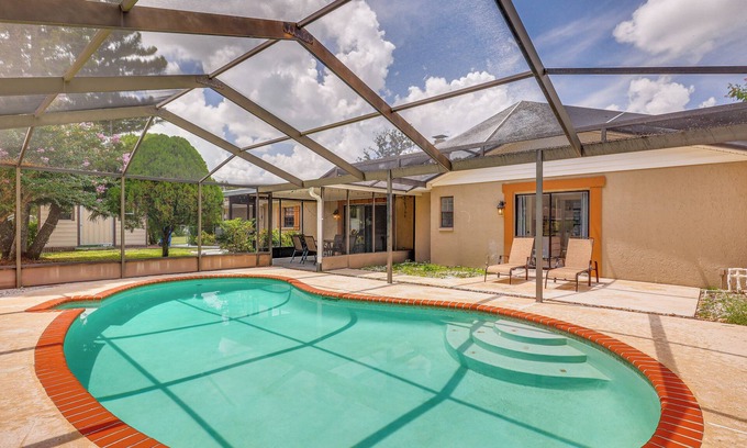 Wimauma Casa | Modern Wimauma Family Home w/ Private Pool & Yard!