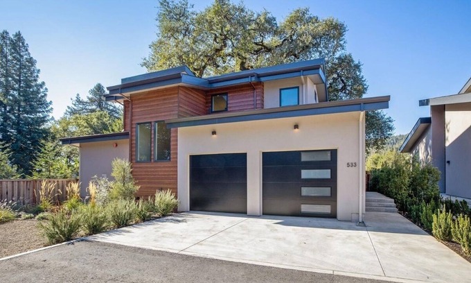 Cloverdale Otro | Modern Wine Country WFH Getaway!