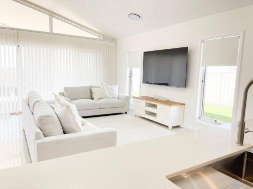 Gobbagombalin Casa | Modern Wyoming Getaway