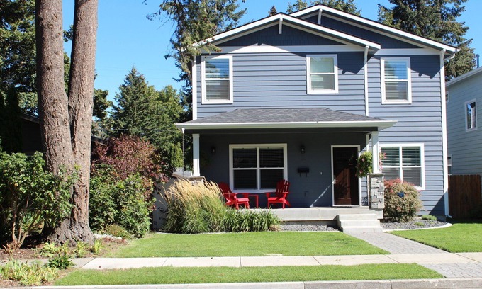 Coeur d'Alene Casa | Modern yet comfortable. Perfect to relax, and as a base from which to explore.