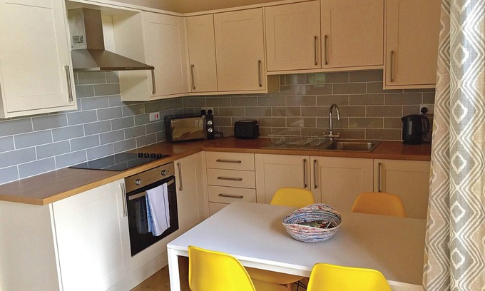 Upwood Chalet De Esquí | 2 bedroom accommodation in Ramsey, Nr Huntingdon