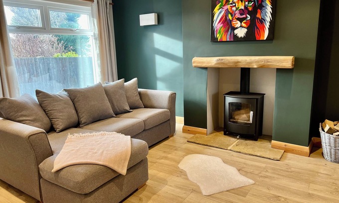 Marcross Casa | Modern yet rustic home with sea view!