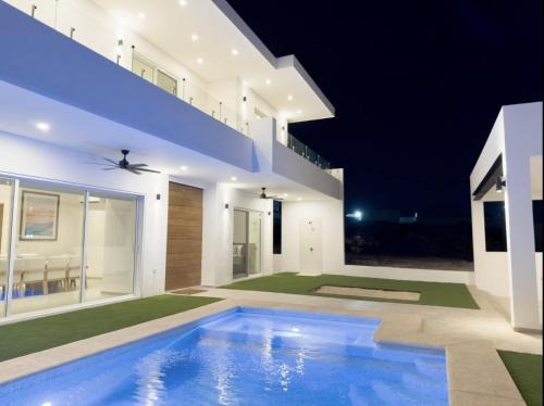 San Carlos Villa | Moderna Casa , Cerro Tetakawi , Piscina, 5min playa