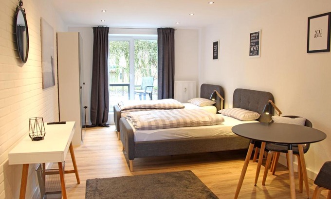 Region Hannover District Apartamento | Moderne 1-Zimmer Wohnung mit Terasse, Küche, Bad mit Dusche, TV & WIFI