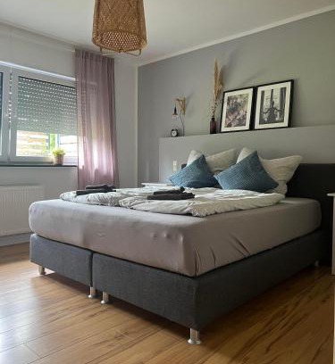 Pruem Apartamento | Moderne familienfreundliche Wohnung am Waldrand von Prüm mit Terrasse