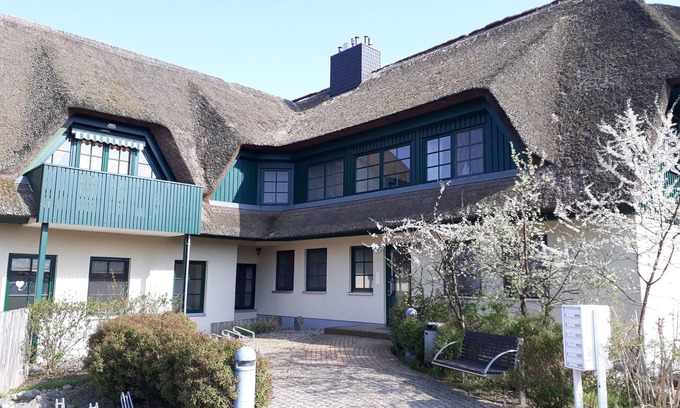 Wieck auf dem Darss Apartamento | Moderne Ferienwohnung "auerhahn" mit Boddenblick für 3 Personen