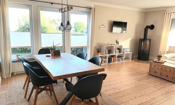 Haste Condominio | Moderne Helle 3-zimmer-wohnung mit Kamin + Garten, Familienfreundlich