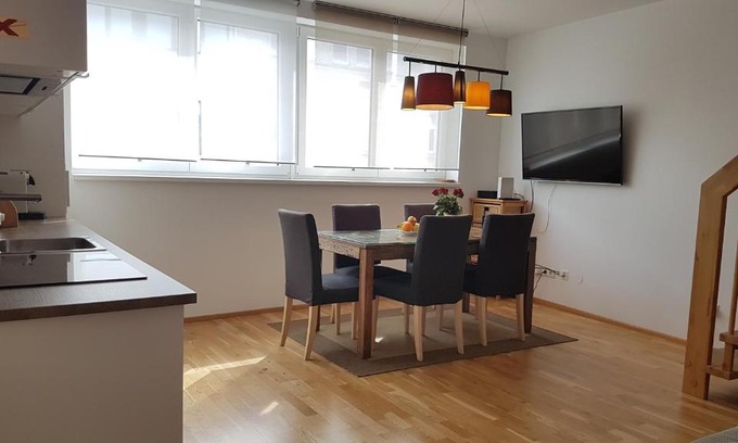 Neulerchenfeld Apartamento | Moderne Maisonette mit Terrasse