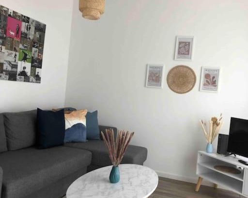 Uetersen Apartamento | Moderne Neue 2 Zimmer Wohnung