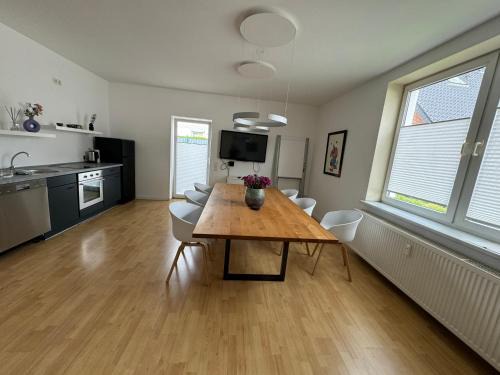 Kaunitz Apartamento | Moderne Wohnung mit Garten