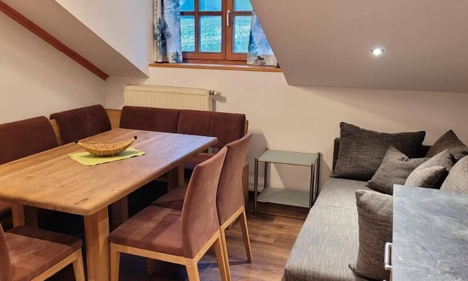 Maibrunn Apartamento | Moderner Ferienhof mit Vielen Erholungsmöglichkeiten und Spielplatz