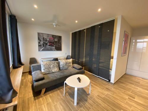 Hochheide Apartamento | Modernes Apartment Duisburg Homberg