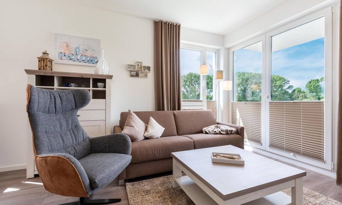 Boltenhagen Apartamento | Modernes, Strandnahes Apartment für Zwei mit Sonnigem Balkon und Blick ins Grüne - Aparthotel