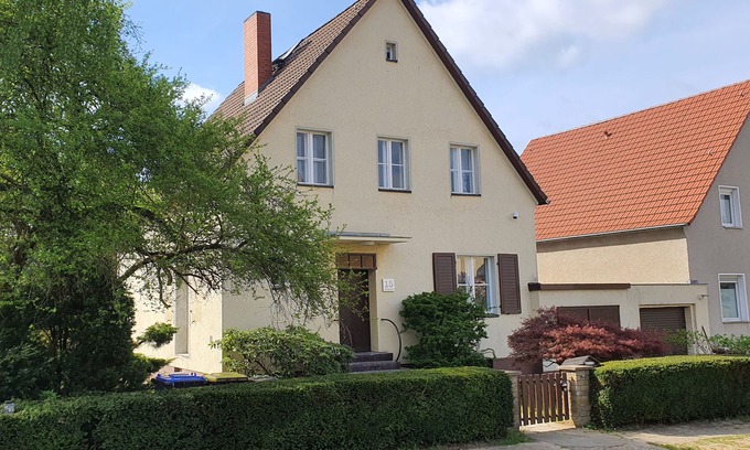 Kleinmachnow Casa | Modernes Haus mit Guter Cityanbindung und Großem Garten in Berlins Grüngürtel
