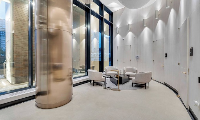 Wellington Place Hotel | ModernHaus Autograph Collection