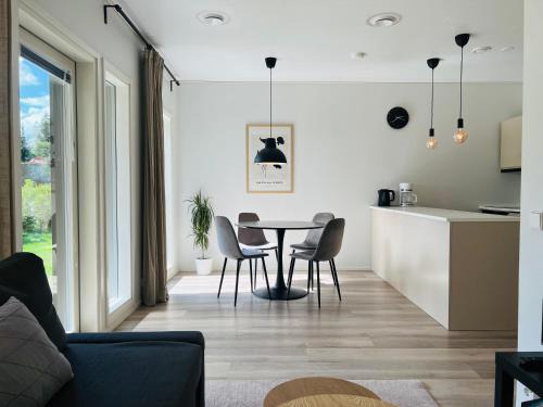 Vantaa Apartamento | Moderni paritalo lähellä lentokenttää, free parking, sauna
