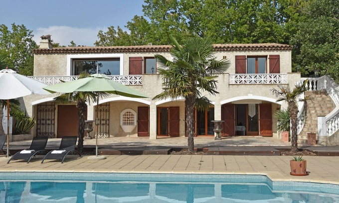 Saint-Paul-en-Foret Villa | Villa fabulosa en Saint-Paul-en-Forêt con piscina