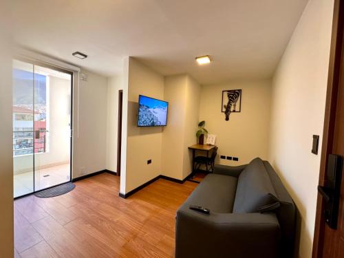 Cochabamba Apartamento | Moderno apartamento de 1 dormitorio con vista a la ciudad