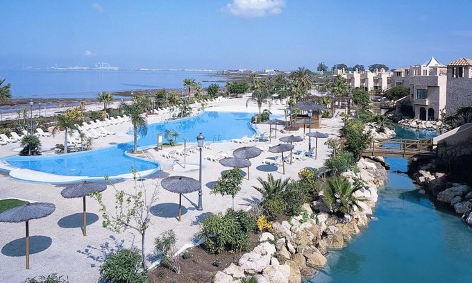 Centro Comercial Bahía Sur Apartamento | Moderno apartamento en Bahia Sur