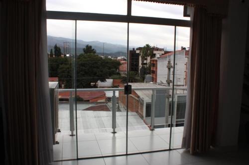 Tarija Apartamento | Moderno Departamento Céntrico c/Wifi Empresarial