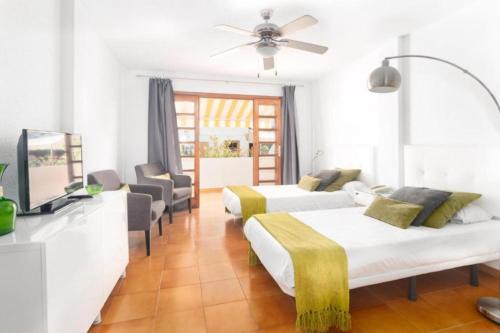 San Eugenio Apartamento | Moderno estudio con Terraza y Piscina en Costa Adeje