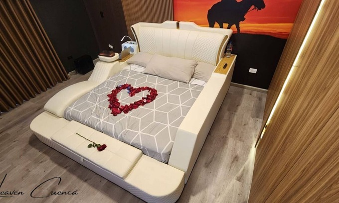 El Vecino Apartamento | Moderno,lujoso con hermosa vista 360° de Cuenca equipado con cama de masajes