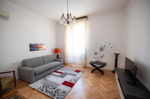 Zona Solari Apartamento | Moderno Trilocale in Zona Navigli