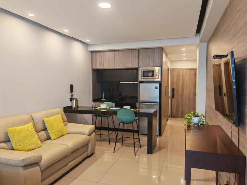 Santa Cruz Apartamento | Modernos aptos con excelente ubicación en equipetrol