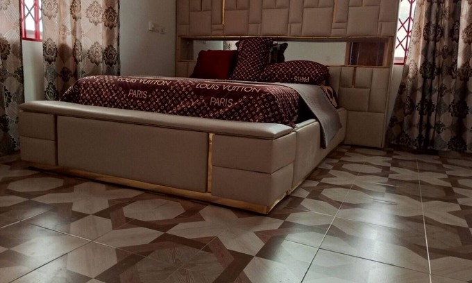 Roman Ridge Cama Y Desayuno | Modest and spacious room