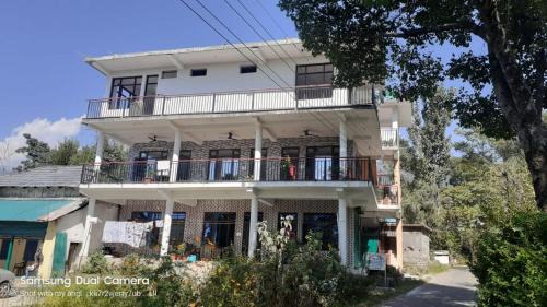 Suja Casa | Mohinder & Mohindra Home Stay