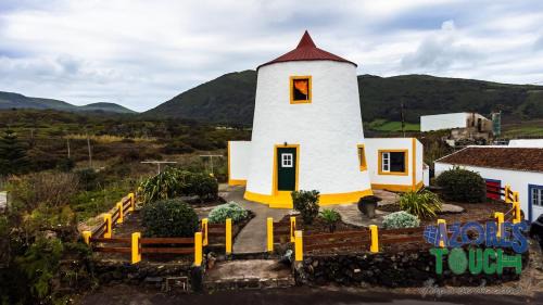 Santa Cruz da Graciosa Casa | Moinho Pedra Pomes