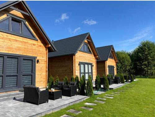 Debina Casa | MOJA DEBINA LUX 2, dom z pokojem dziennym, dwiema sypialniami i widokiem na las, blisko plaży