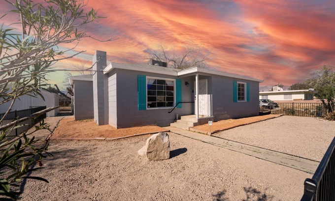 Mojave Cabaña | Mojave Diamond in the Rough
